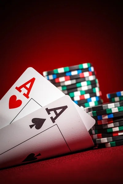 Live chat support during BandarQ table play Live chat support during BandarQ table play